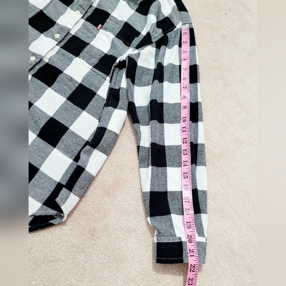 Levi’s Plaid Button Down Shirt Women Medium Black White Flannel Casual Cotton - Picture 10 of 12